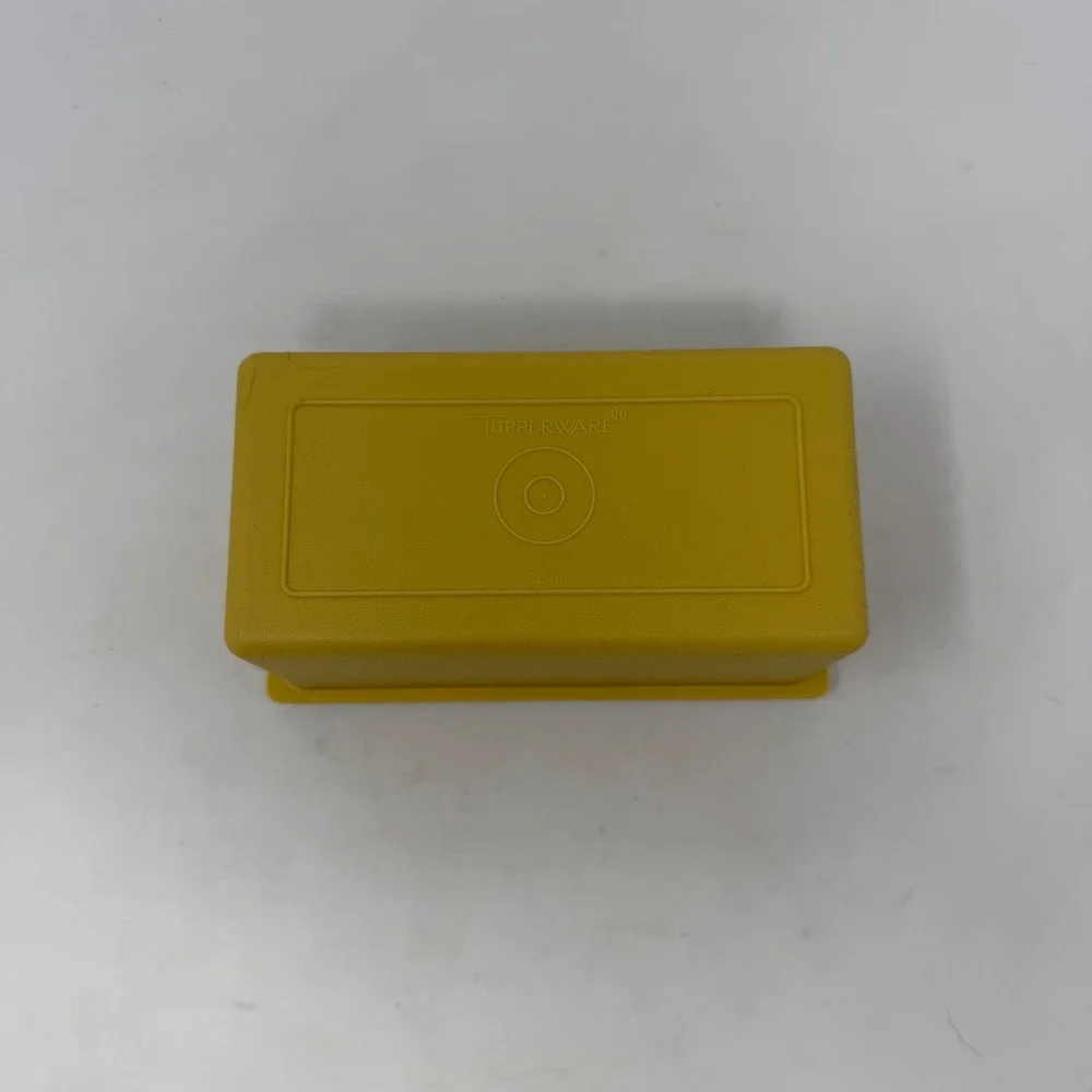 Vtg Tupperware 639-12‎ Large Butter Dish Harvest Gold with Almond Base USA Made
